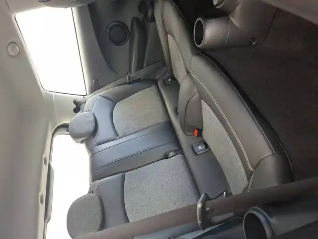 Mini Mini hatch 3 portes cooper 136 ch dkg7 — photo 11