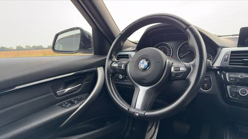 BMW Serie 3 318d 150 Steptronic8 - M Sport – 2016 – 153672 km – Diesel – Boîte Automatique — photo 27