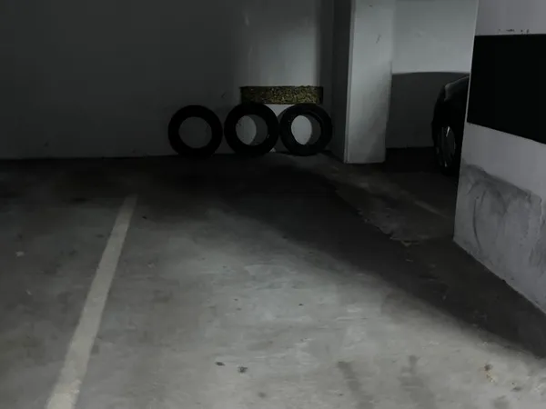 Loue parking 13m² Villeurbanne - Gratte Ciel