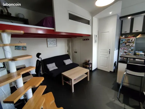 Studio meublé et équipé