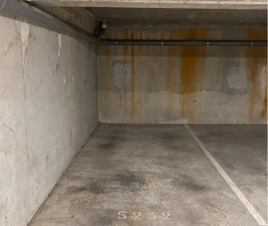 À louer place de parking en sous sol résidence récente