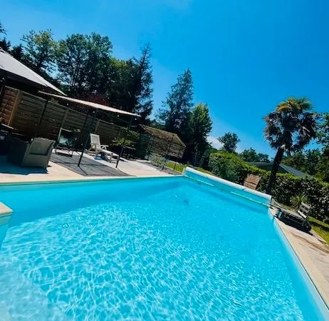 Maison 8 pièces 215 m² piscine