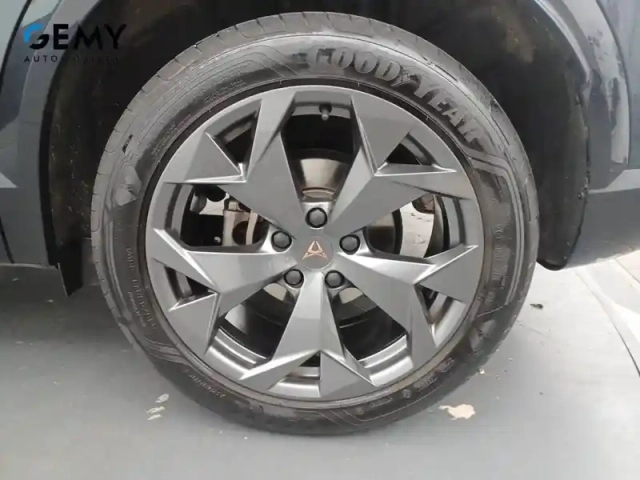 Cupra Formentor 1.5 etsi hybrid 150 ch dsg7 — photo 11