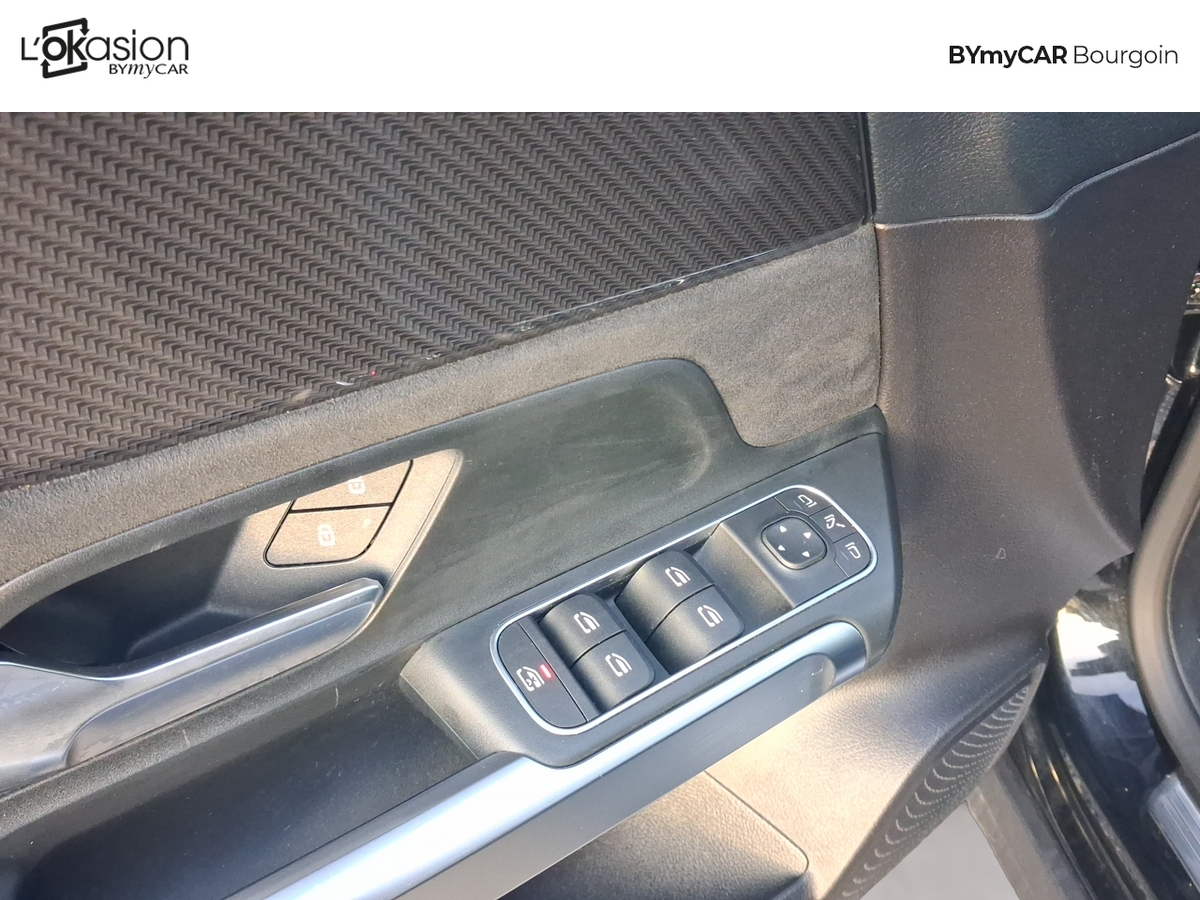 Mercedes GLB 200 7G-DCT — photo 20