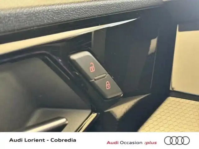 Audi A1 sportback 30 tfsi 110ch s line s tronic 7 — photo 13