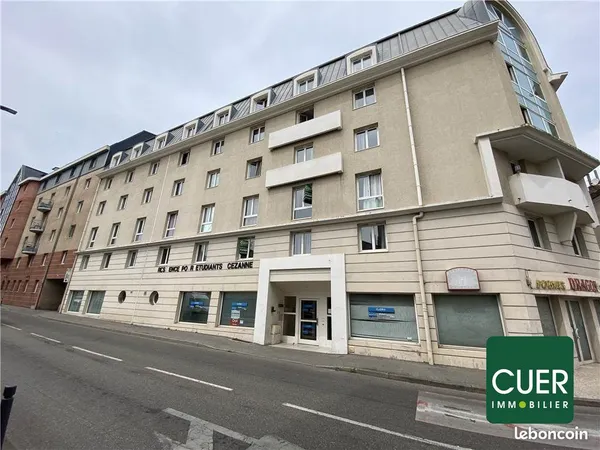 Studio 1 pièce 18 m²
