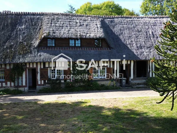 Longère en chaume sur environ 3 600 m²