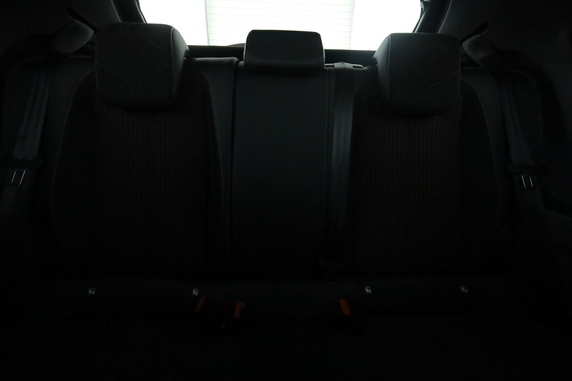 DS Automobiles DS3 Crossback 1.5 Blue-HDi Performance Line + Automatique — photo 14