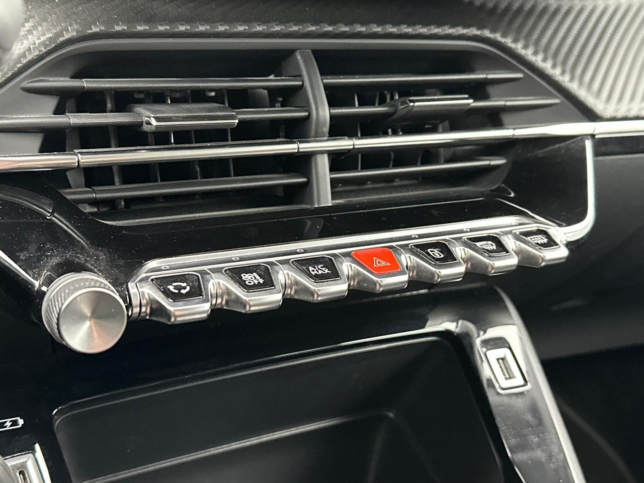 Peugeot 2008 puretech 130 s&s eat8 style — photo 26