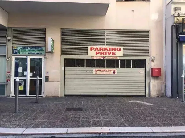 Parking 11 m²
