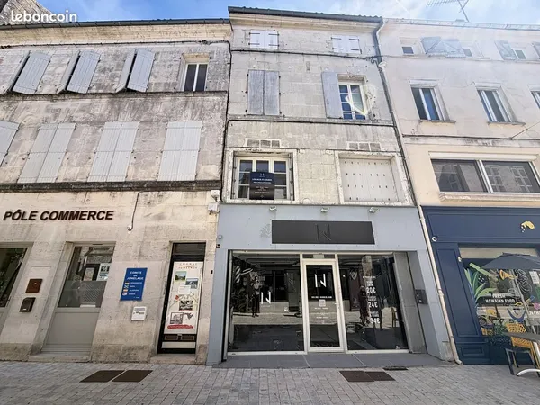 Immeuble 8 pièces 147 m²