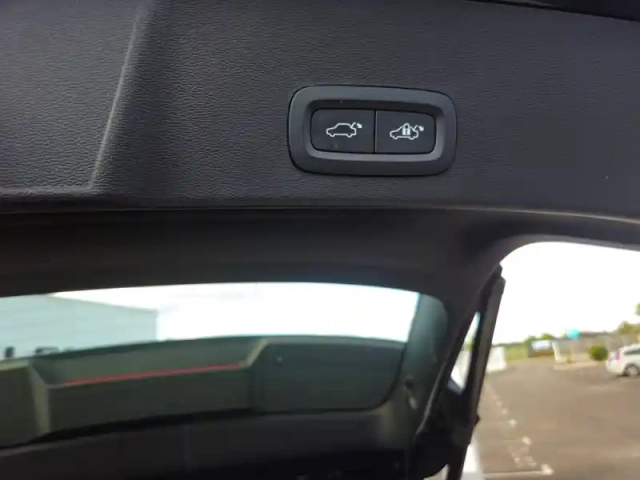 Volvo Xc40 b3 163 ch dct7 — photo 41