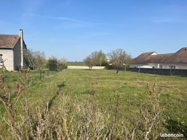 Terrain 135 m² COUST