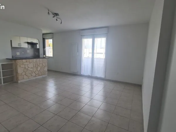 Appt T2 (48 m² hab) avec balcon