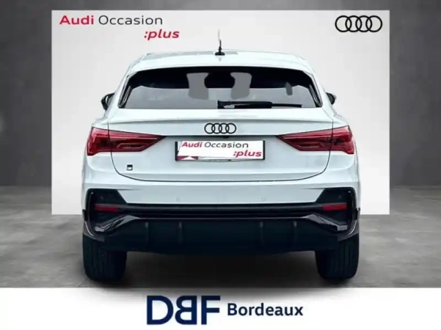 Audi Q3 35 tfsi 150 ch s tronic 7 s line plus — photo 4