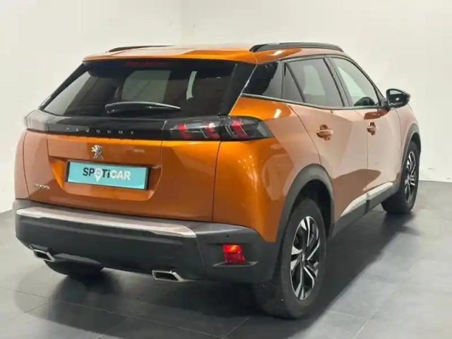 Peugeot 2008 1.2 100 s&amp;s allure carplay radars clim auto — photo 7