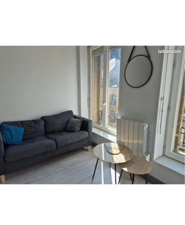 Appartement meublé en face de l'hôtel de ville
