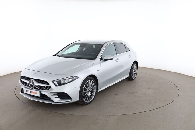 Mercedes-Benz Classe A 250 e AMG Line 8G-DCT