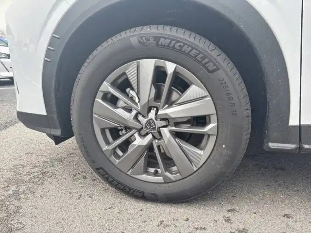 Peugeot 3008 hybrid 145 e-dcs6 — photo 13