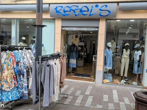 Commerce Vente Colombes 90m² 200000€