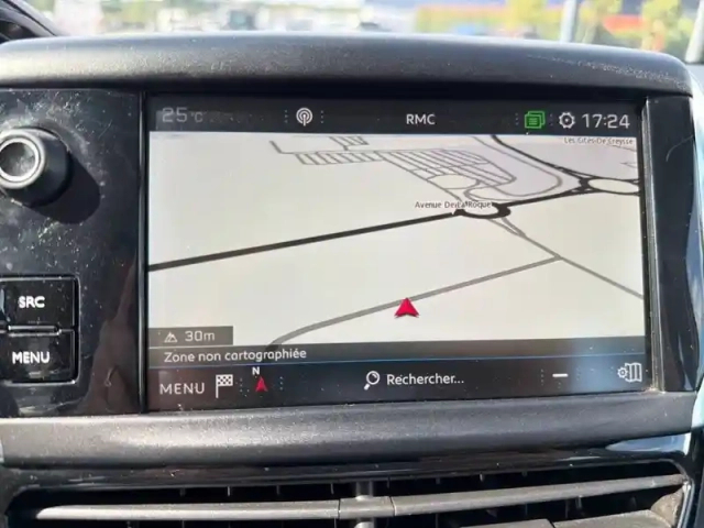Peugeot 208 puretech 82ch s&amp;s bvm5 — photo 20