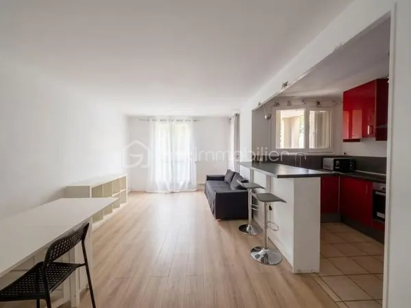 Appartement F2 avec jardin privatif et parking — Idéal premier achat ou investisseur