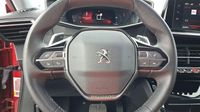 Peugeot 2008 1.2 PureTech 100ch S&S Allure Pack — photo 12