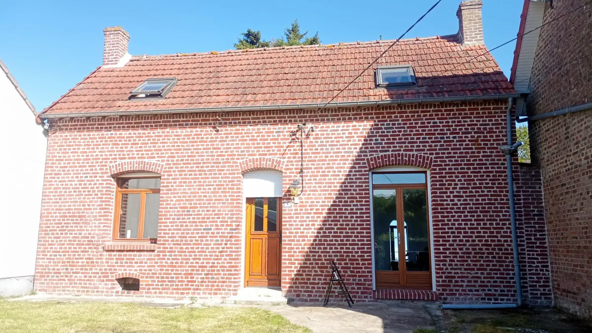 Photo 1