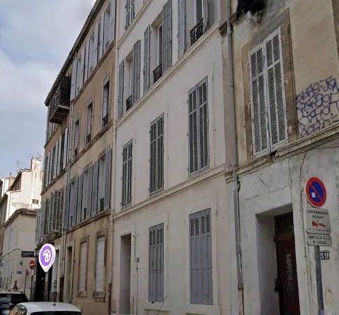 T2 totalement à rénover
