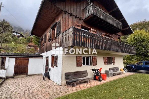 Maison 6 pièces 140 m²