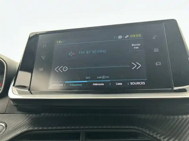 Peugeot 208 electrique 50 kwh 136ch — photo 44