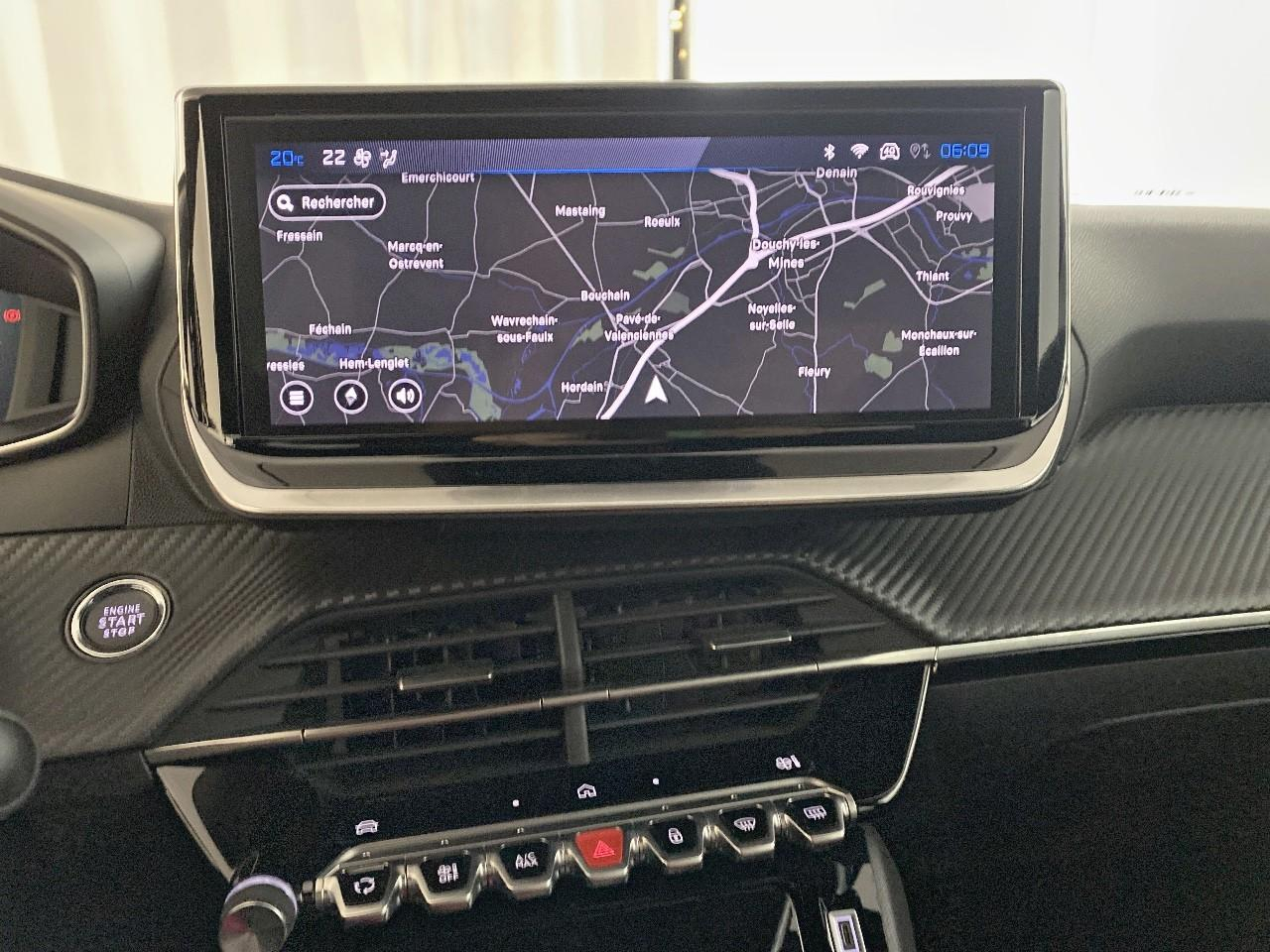 Peugeot 2008 hybrid 145 ch e-dcs6 allure — photo 14