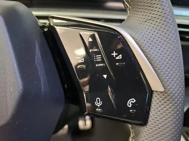 Peugeot 5008 electrique 210 ch 73 kwh — photo 31