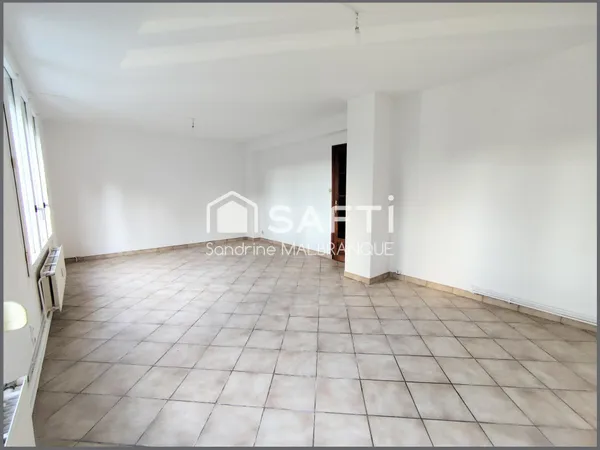 Appartement 2 chambres/résidence sécurisée