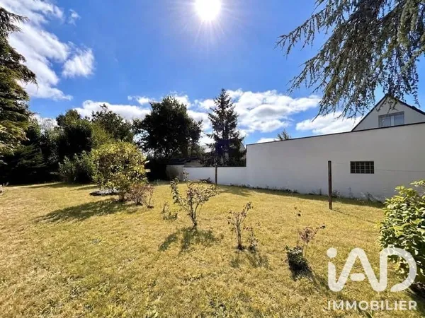 Terrain 384 m²