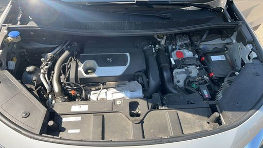 DS DS7 1.6 E-Tense 300 Hybrid 4X4 EAT8 - Bastille – 2023 – 102920 km – Hybride rechargeable – Boîte Automatique — photo 29