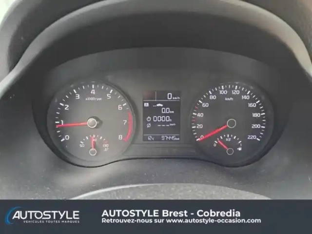 Kia Stonic 1.0 t-gdi 120ch isg launch edition — photo 15