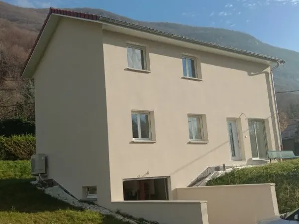 Colocation dans une grande maison à la campagne, 5min de Grenoble