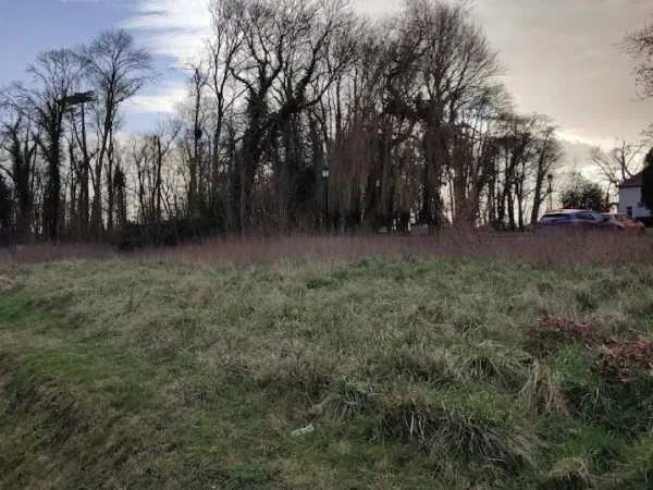 Terrain 409 m²