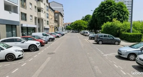 Commerce services 70 m²