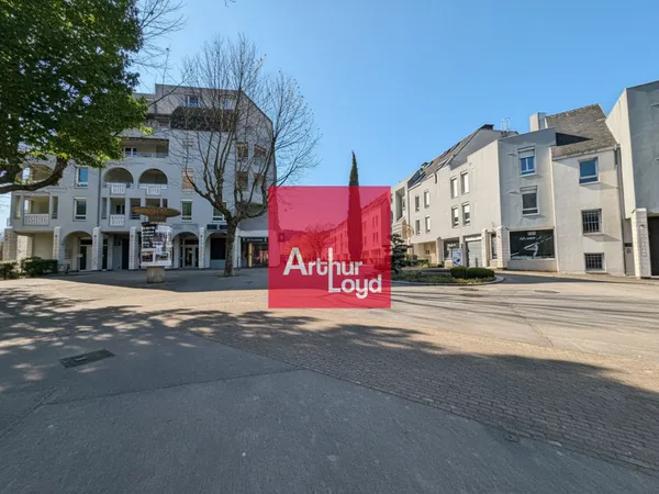 Local professionnel 92 m²