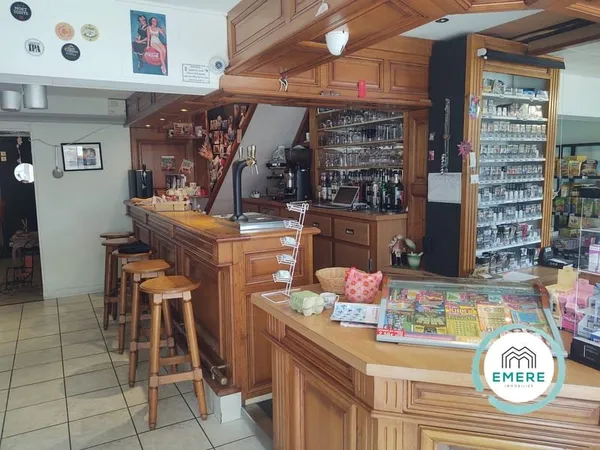 Local commercial 124 m²