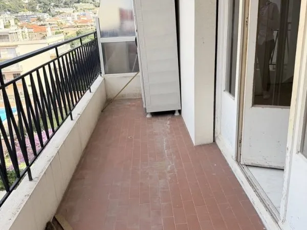 GRAND STUDIO A ROQUEBRUNE-CAP-MARTIN