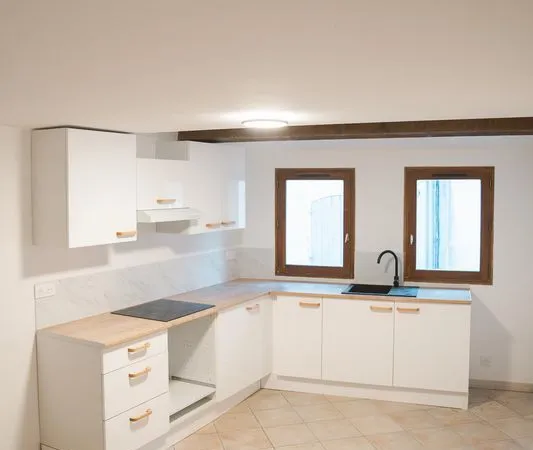 Appartement - 3 pièces - rénové et lumineux à louer - Arles, proche centre historique