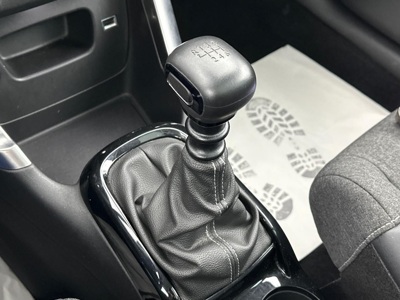 Citroën C3 Aircross puretech 110 s&s bvm6 shine pack — photo 32
