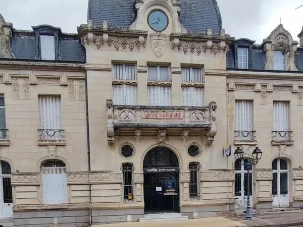 Local commercial 163 m²
