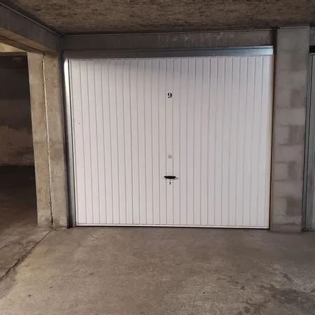 Garage 30 rue Emile Gueymard -- gare Beriat-