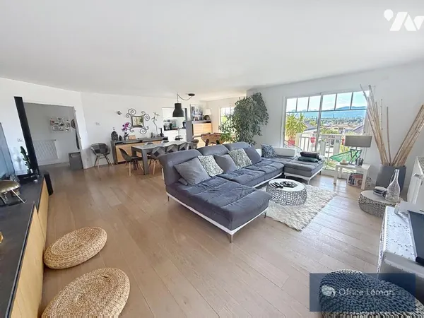 Appartement 5 pièces 146 m²