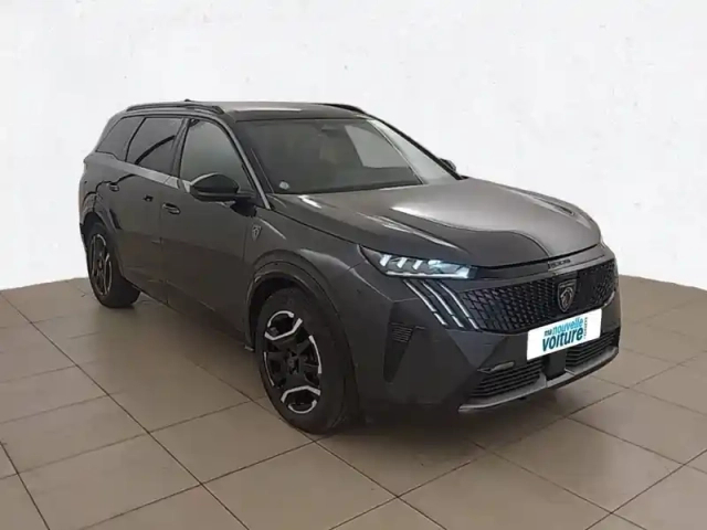 Peugeot 5008 electrique 210 ch 73 kwh — photo 3