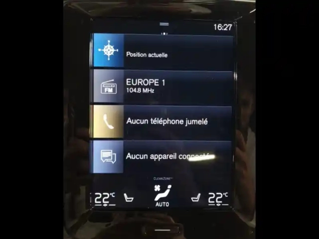 Volvo Xc40 t5 recharge 180 + 82ch plus dct 7 — photo 10